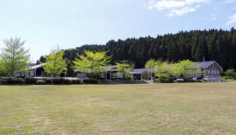 鳥海山木製玩具美術館