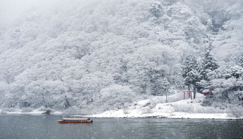 最上川遊船(冬季)